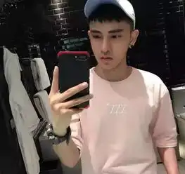  丧过蛇精男泰国男竟花6万30次手术整成网红男神理由只因表白遭n次拒绝