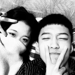  兄弟们有没有这张图片的情侣头像吗