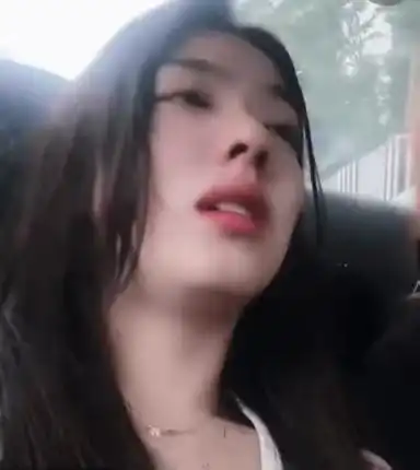  王思聪社交账号被封,因迷之发言引争议,曾与女网红互撕