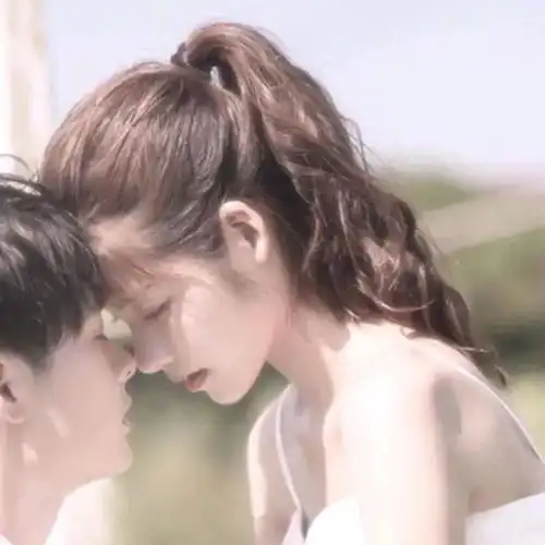  头像守一段情,思一个人