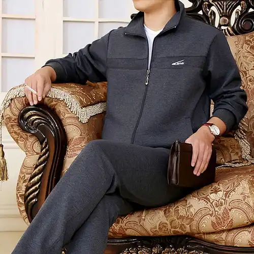  聪明的中年男士都这样打扮,50岁穿出门像35岁,邻居都学着穿