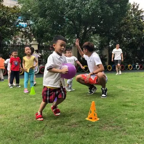  走近幼儿体育爱绿之旅