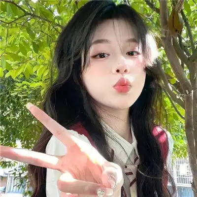  阳光绿色系女生头像高级令人怦然心动女头2024最新