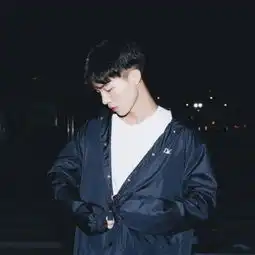  微信情侣头像一男一女两张分开的2018最新