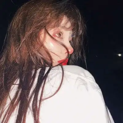  祁宋微信温柔女生真人唯美头像