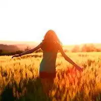  双手张开迎着阳光图片微信头像图片大全