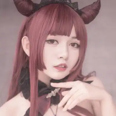  真人cos风闺蜜头像高清cosplay美女图片