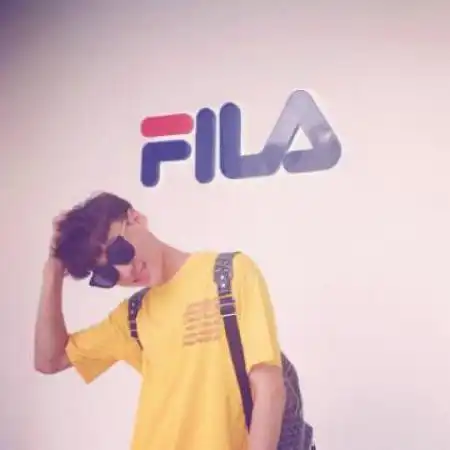  潮流情侣头像两张一对,爱你有多深你最清楚了