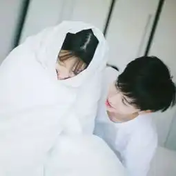  情侣头像他若心里有你,离得再远也会去找你