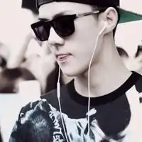  qq头像男生戴墨镜帅气很帅的男生头像戴墨镜