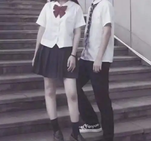  初中就用苹果手机的学生,大多都是这3类人,答案神准