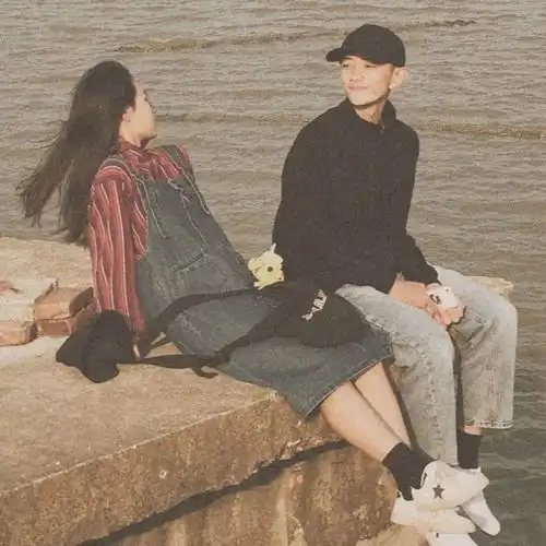  网易云音乐热评墙天上人间,没有了你山河太阳星星都多余