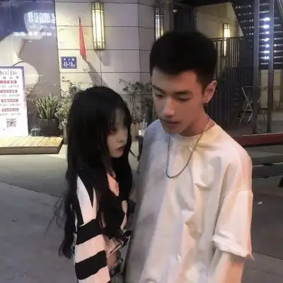  仙气飘飘情侣头像林子妤