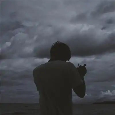  自此,所有的爱都埋葬在了坟墓里五