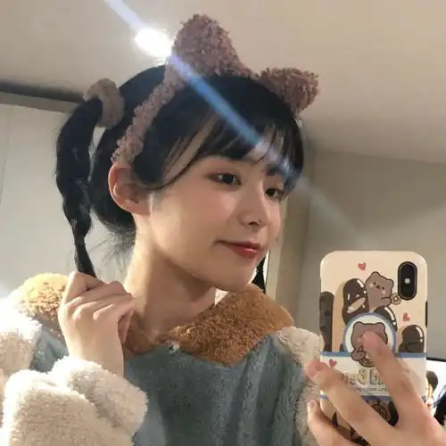  有没有爱笑女生真人头像最好是高清无水印的