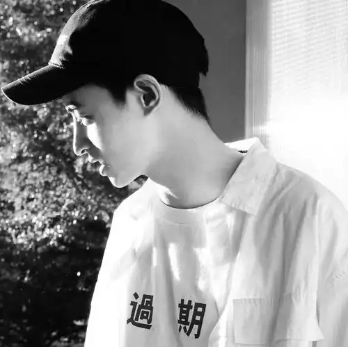  高冷帅气的男生头像你让我心动了请负责到底