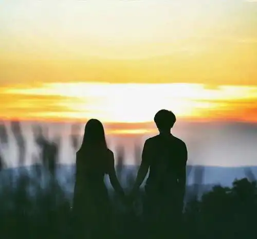  夫妻老了以后,先走的和活着的谁会更痛苦读懂很心酸