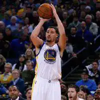  篮球明星投篮头像微信头像图片大全