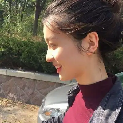  搞笑gif这是遇到了同类了,互看不顺眼吗