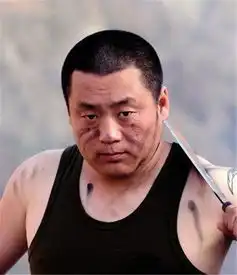  39岁宋晓峰近照女儿像他有才前途无量,妻子貌美