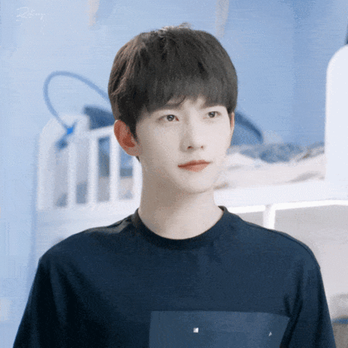  为什么神颜出道的杨洋,频频被嘲油腻