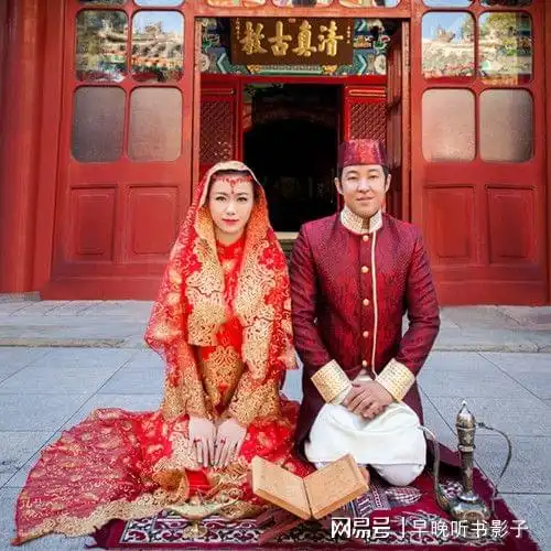  维吾尔族女性走向何方当代维吾尔文情爱小说中女性形象探析