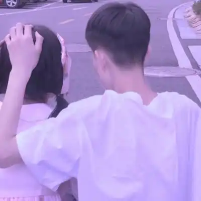  超火真人ins情侣头像一个人怕孤独,两个人怕辜负