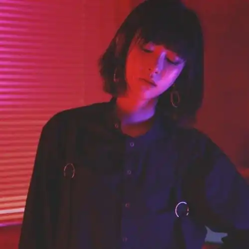  他不喜欢你,你又何必死皮赖脸呢