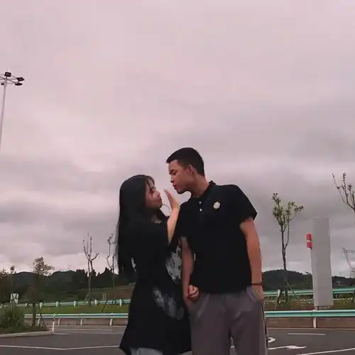  情侣头像文案的温柔分享