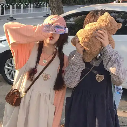 祝我们的友谊在不同的学校里熠熠生辉友谊文案闺蜜头像