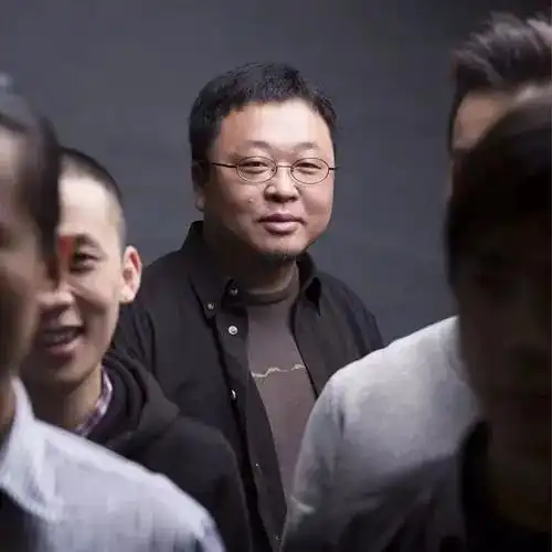  原锤子团队将暂停手机研发快手上市今年春晚独家红包合作伙伴变为抖音