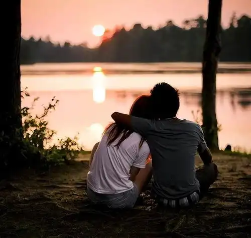  婚后第一次过年,我在他家收3600红包,他来我家收500,嚷着要断亲