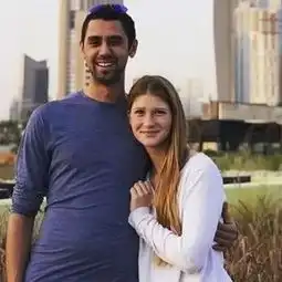  透过比尔盖茨22岁女儿的恋爱看出这才真正的贵族教育