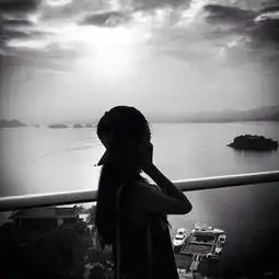  图片背景是不是杭州西湖