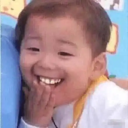  景甜未修原图脸大如饼,衣服也不那么贵了,网友王思聪他妹