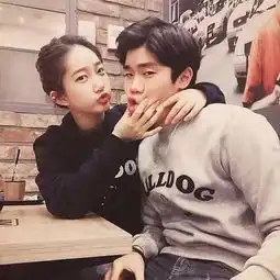  这张情侣头像的另一半是什么求图片