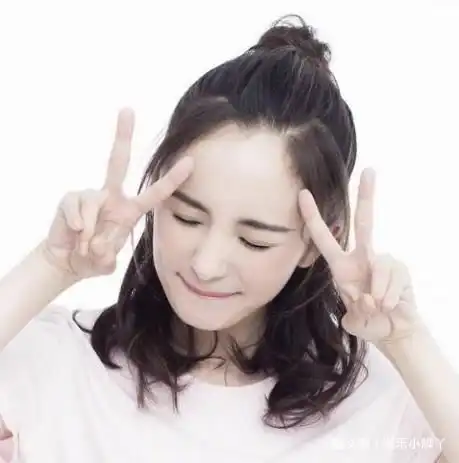  杨幂穿浴巾主持节目,去某宝淘一套,回头率不是一般的高