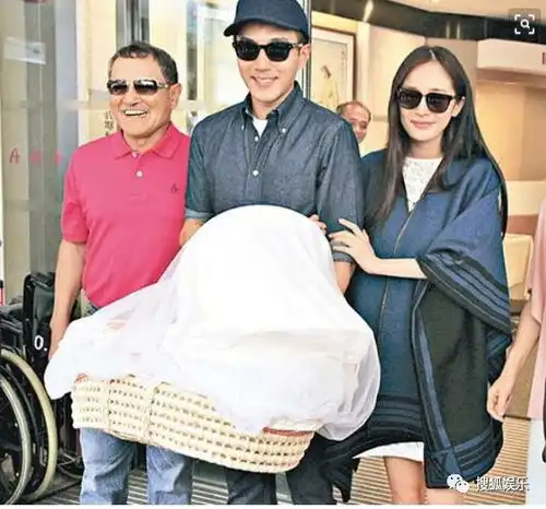  官宣杨幂刘恺威离婚了王思聪上热搜了微博