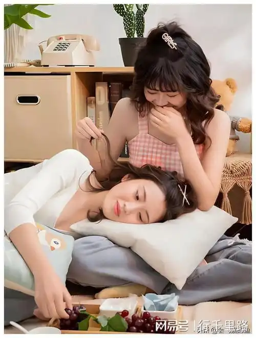 异性闺蜜情谊背后的模糊界限与争议