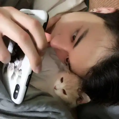  甜甜的情侣头像快来保存吧