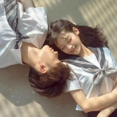  一对两张真人情侣头像,无法掩饰爱你的心