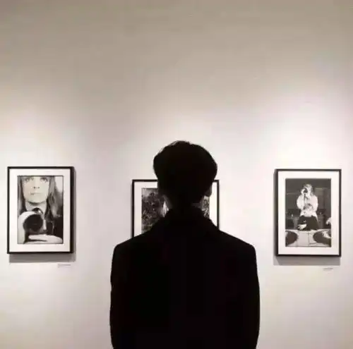  背影头像做一个背影杀手,如此就好