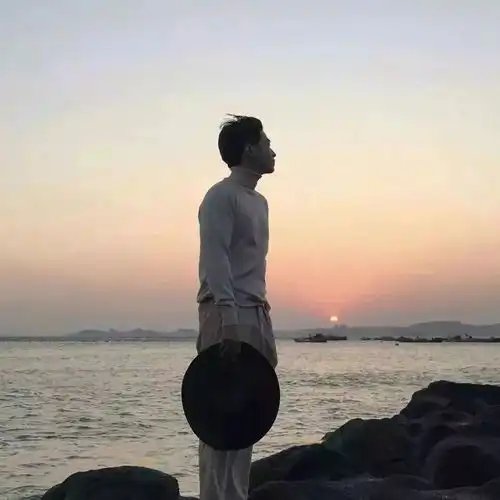  唯美意境情侣头像落日剪影从此,有人问我粥可温,有人与我共黄昏