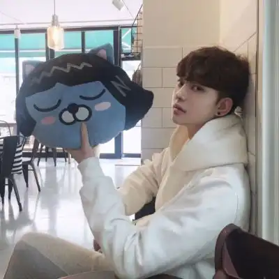  单人一人一张情侣专用头像