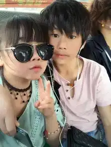  10岁情侣竟然结婚还生小孩看到他们的照片笑了