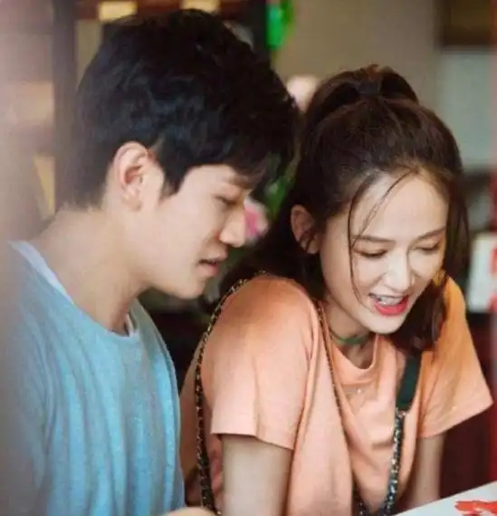  走进陈乔恩现实住的豪宅,室内面积大得过分,42岁还被父母宠上天