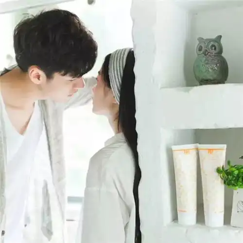  情侣头像他若心里有你,离得再远也会去找你