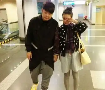  吴昕撇清杜海涛不是他的菜感情暧昧似真情侣