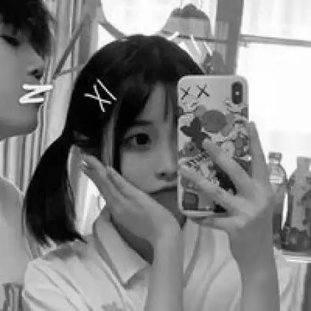  微信情侣头像黑白男女爱是等待爱是陪伴