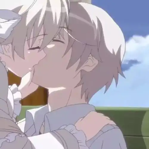  情侣头像男朋友初次kiss你用了什么理由